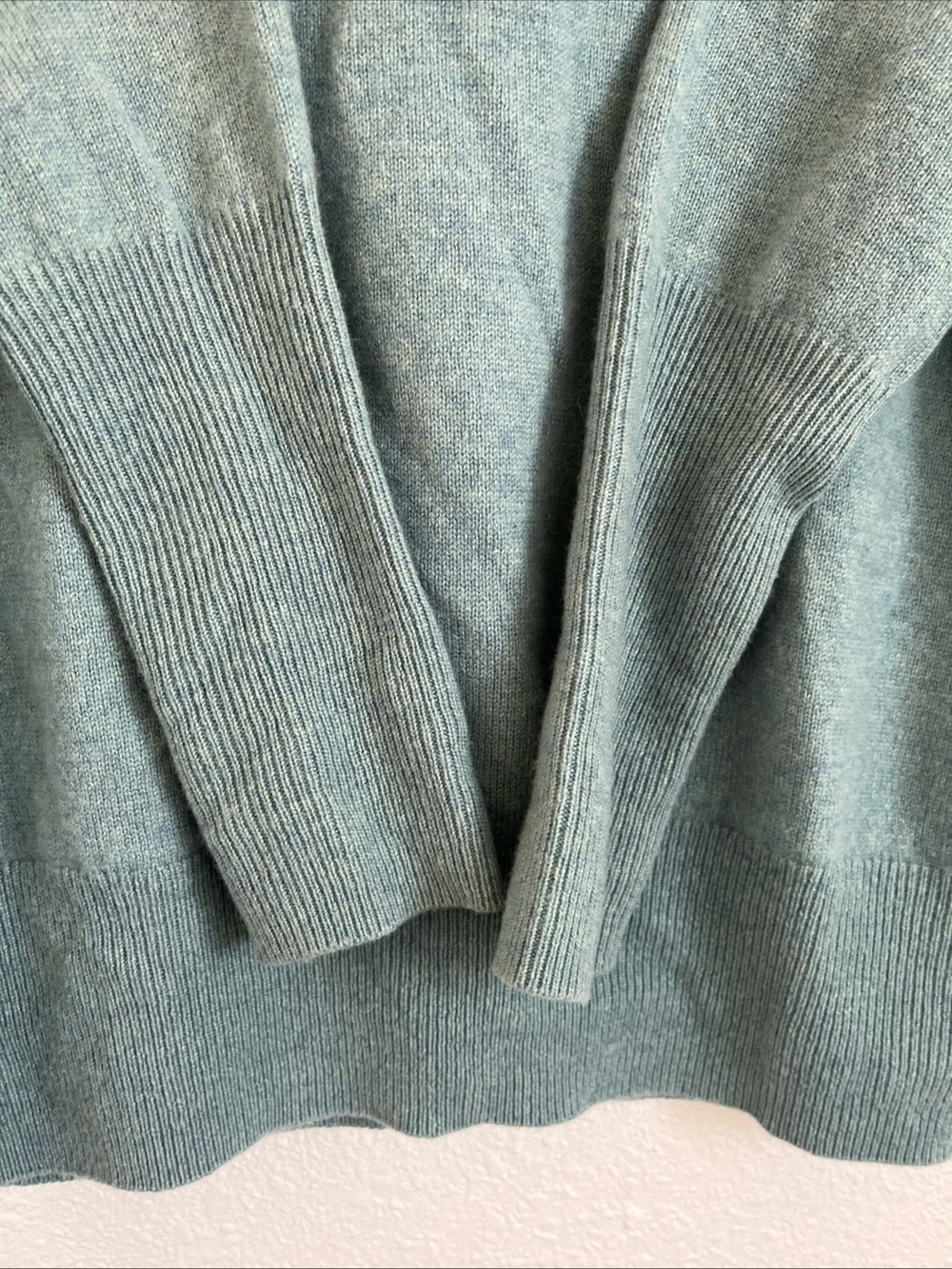 J Crew Collection Italian Cashmere V-Neck Sweater Blue Heather Luxury XS Preppy - Picture 5 of 7
